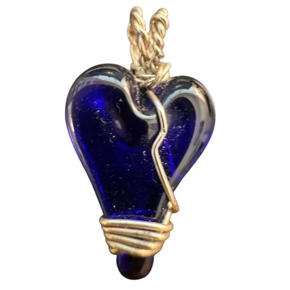 Blue Stone Heart Wired Handcrafted Pendant Silver - Picture 2 of 9